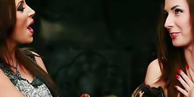 Portland Manor, Scene No.5