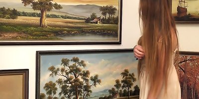 Eliza - Gallery Girl