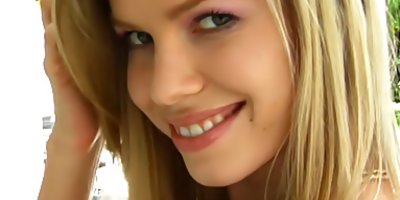 Erotic video. Ammettere